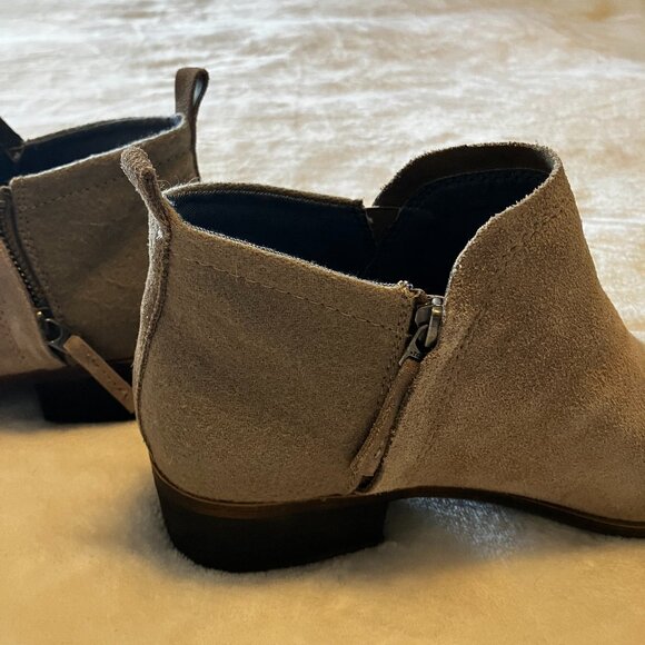 TOMS Taupe Suede Ankle Boots – Size 9M (Women) - Picture 4 of 6